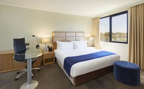 Holiday Inn Parramatta, An IHG Hotel - Accommodation Sunshine Coast 3