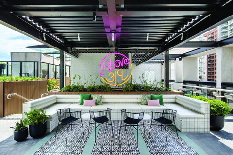 Vibe Hotel Sydney Darling Harbour - Accommodation Sunshine Coast 7