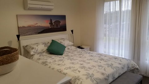 Twin Palms Holiday House At Lighthouse - Accommodation Sunshine Coast 1