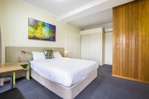 Boomerang Hotel - Accommodation Sunshine Coast 0