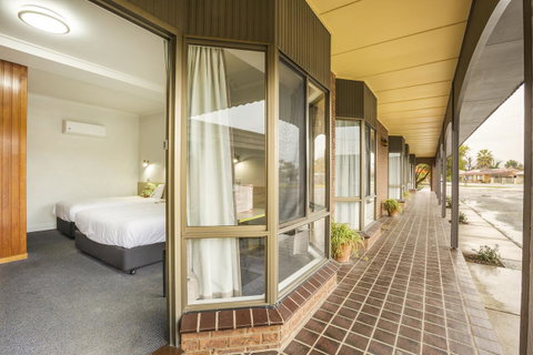 Boomerang Hotel - Accommodation Sunshine Coast 10