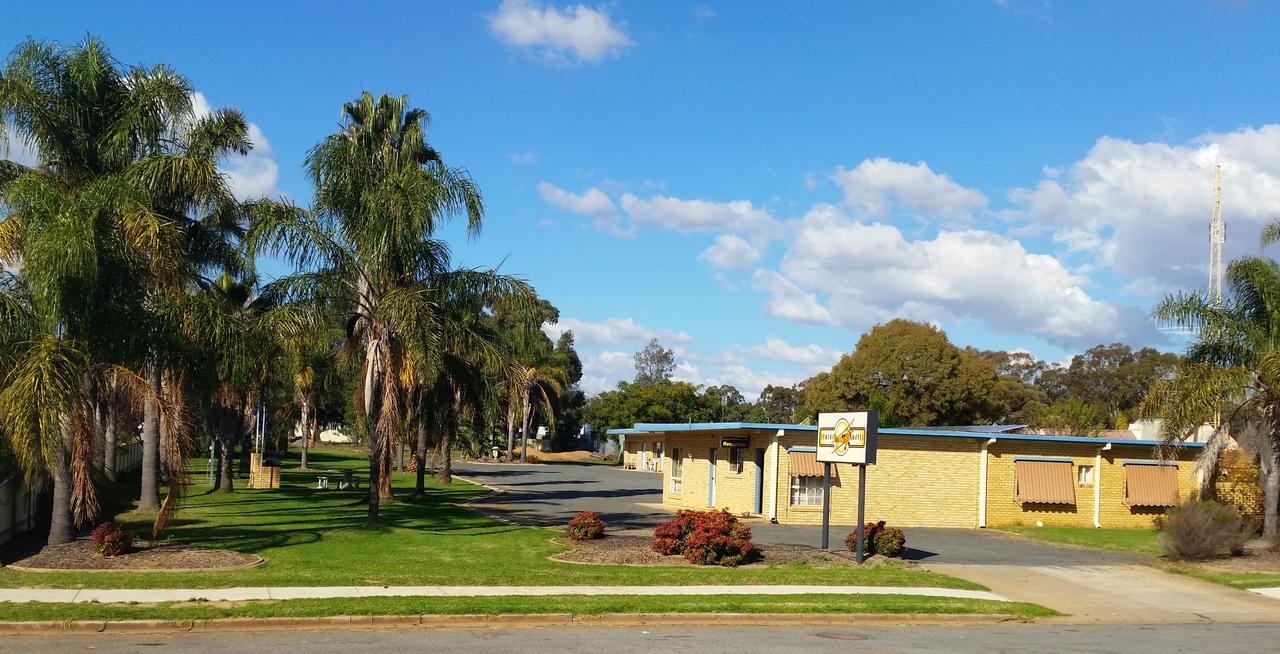 Junee Reefs NSW Accommodation Sunshine Coast