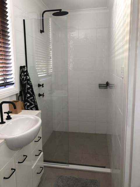 Chanticleer Gardens Barn Cottage With A Pool - Accommodation Sunshine Coast 24