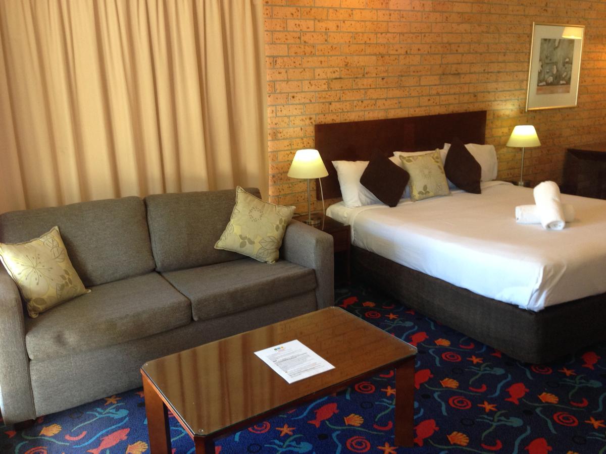 Fern Bay NSW Accommodation Sunshine Coast