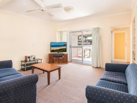 11 Peel Street - Accommodation Sunshine Coast 6