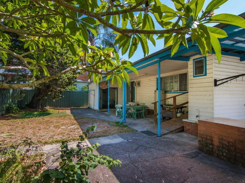 11 Peel Street - Accommodation Sunshine Coast 4