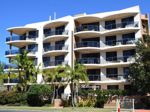 Millennium 102 With Pool In Complex - Accommodation Sunshine Coast 6