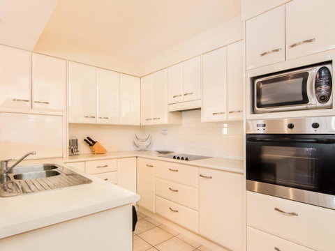 Millennium 102 With Pool In Complex - Accommodation Sunshine Coast 9