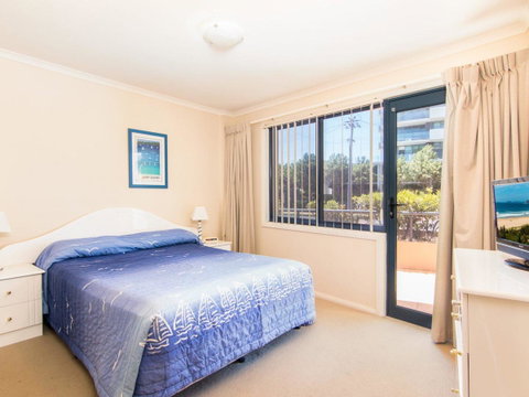 Millennium 102 With Pool In Complex - Accommodation Sunshine Coast 3