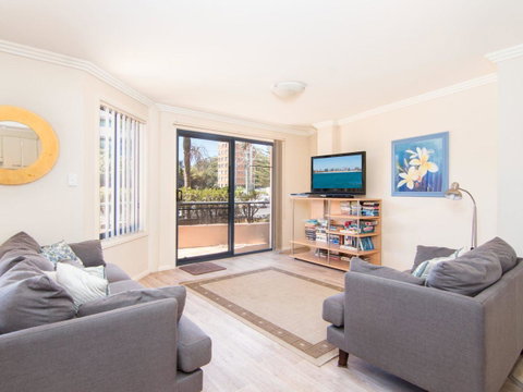 Millennium 102 With Pool In Complex - Accommodation Sunshine Coast 7