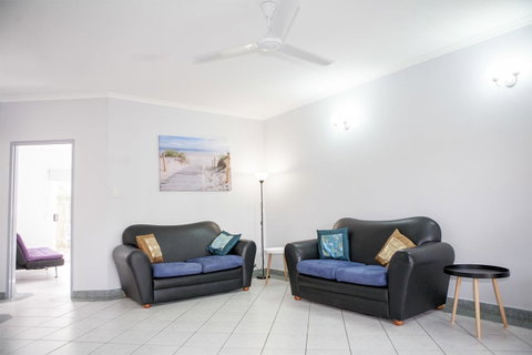 Nightcliff Foreshore Getaway - McKay Gardens - Accommodation Sunshine Coast 9