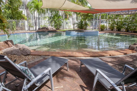 Nightcliff Foreshore Getaway - McKay Gardens - Accommodation Sunshine Coast 3