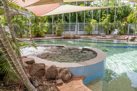Nightcliff Foreshore Getaway - McKay Gardens - Accommodation Sunshine Coast 0