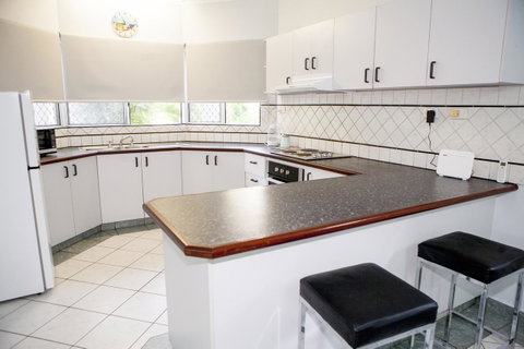 Nightcliff Foreshore Getaway - McKay Gardens - Accommodation Sunshine Coast 6