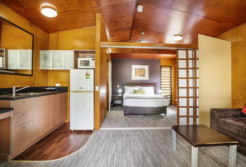 Mercure Darwin Airport Resort - Accommodation Sunshine Coast 3