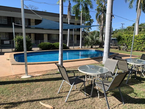 Pine Tree Motel - Accommodation Sunshine Coast 1
