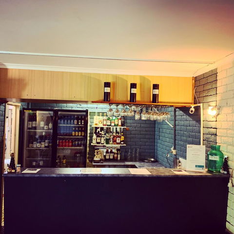 Pine Tree Motel - Accommodation Sunshine Coast 8