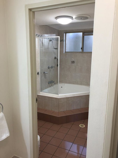 Beaches Serviced Apartments - Accommodation Sunshine Coast 9
