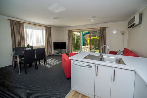 Beaches Serviced Apartments - Accommodation Sunshine Coast 19