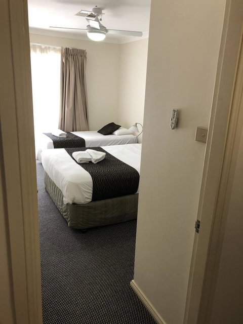 Beaches Serviced Apartments - Accommodation Sunshine Coast 4