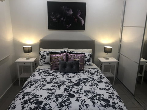 Darwin-Ocean Views, Tropical Getaway, Pool & Aircon - Accommodation Sunshine Coast 2