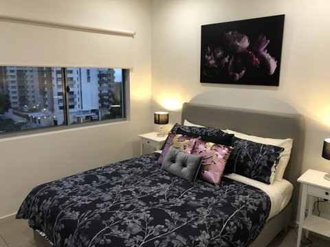 Darwin-Ocean Views, Tropical Getaway, Pool & Aircon - Accommodation Sunshine Coast 0