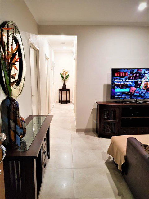 Darwin Beach Escape Holiday Home - Accommodation Sunshine Coast 5