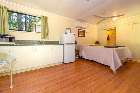 Oasis Tourist Park - Accommodation Sunshine Coast 8