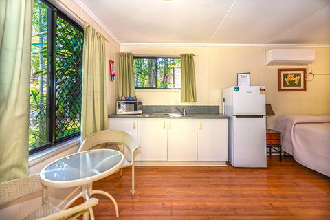 Oasis Tourist Park - Accommodation Sunshine Coast 6