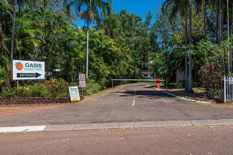 Oasis Tourist Park - Accommodation Sunshine Coast 1