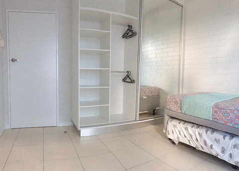 Cozy Room For A Great Stay In Darwin - Excellent Location - Accommodation Sunshine Coast 5