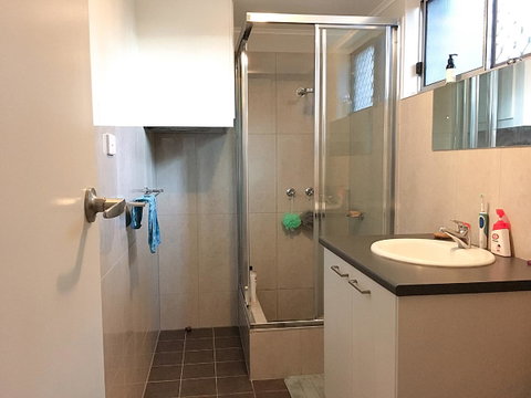 Cozy Room For A Great Stay In Darwin - Excellent Location - Accommodation Sunshine Coast 8