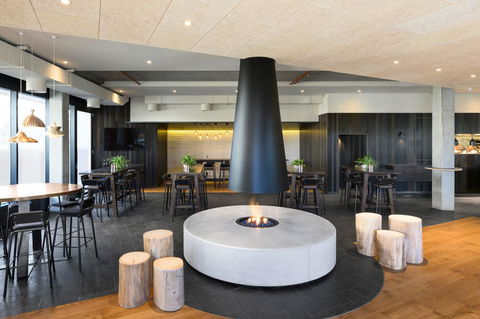 Hotel Realm - Accommodation Sunshine Coast 3