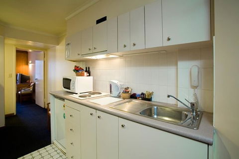 Madison Capital Executive Apartments - Accommodation Sunshine Coast 5