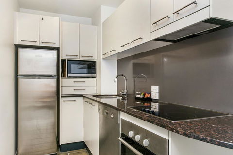 Lennox Holiday Apartments - Accommodation Sunshine Coast 36