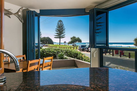 Lennox Holiday Apartments - Accommodation Sunshine Coast 1