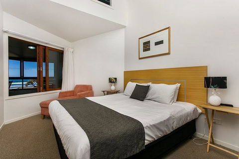Lennox Holiday Apartments - Accommodation Sunshine Coast 27