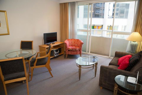 Bond 215 - Accommodation Sunshine Coast 3