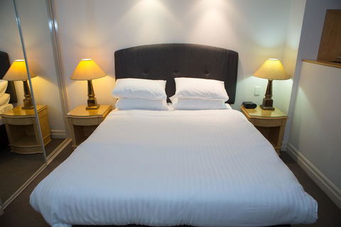 Bond 215 - Accommodation Sunshine Coast 1