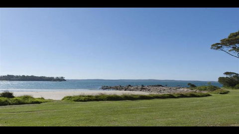 Bos'n's On Wimbie Beach Unit Twenty Five - Accommodation Sunshine Coast 3