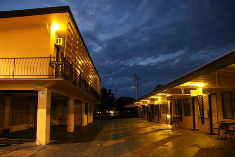 Bourbong St Motel - Accommodation Sunshine Coast 1