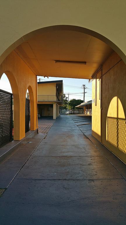 Bourbong St Motel - Accommodation Sunshine Coast 3