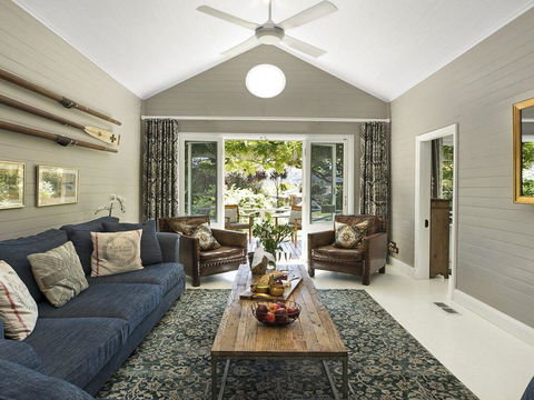 Bourne Cottage - Perfect For All Seasons - Accommodation Sunshine Coast 3