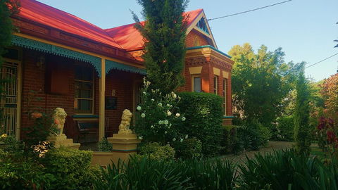 Boutique Motel Sefton House - Accommodation Sunshine Coast 0