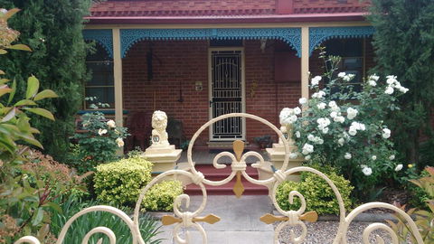 Boutique Motel Sefton House - Accommodation Sunshine Coast 1