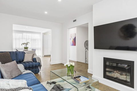 BOUTIQUE STAYS - Brighton By Sea - Accommodation Sunshine Coast 0