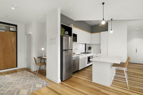 Boutique Stays - Highviews - Accommodation Sunshine Coast 1