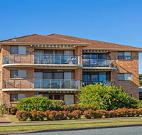 Braemar 5 - On The Lake - Accommodation Sunshine Coast