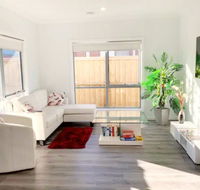 Brand New Home 10 mins to Beach Torquay Geelong Deakin Hospitals - Accommodation Sunshine Coast