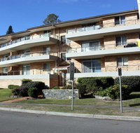 Breakers 8 - Main Beach Location - Accommodation Sunshine Coast